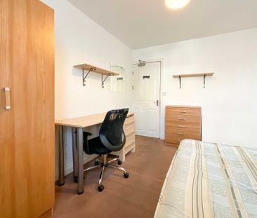 Wokingham Road, University - Photo 1