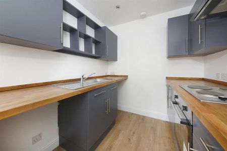 2 bedroom flat to rent - Photo 4