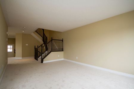 For Lease - 464 Brettonwood Ridge, Kanata, Ontario - Photo 3