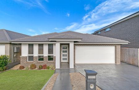 13 Evergreen Drive, Oran Park NSW 2570 - House For Rent | Domain - Photo 4