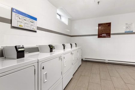 Greenview Apartments - Photo 3