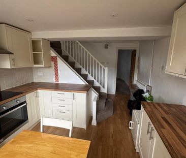 3 bedroom maisonette to rent - Photo 3
