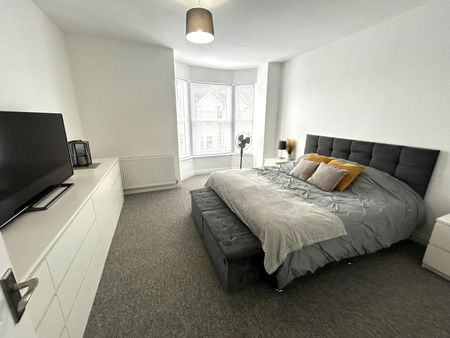 Terraced House to rent on - Photo 4