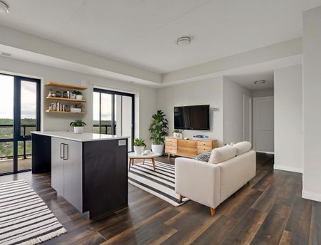 For Lease - 15 Queen Street Unit# 1702, Hamilton, Ontario - Photo 2