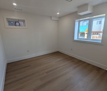 For Lease - 2577 Bridle Road, Oshawa, Ontario - Photo 3