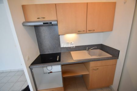 Location Appartement 2 pièces 52m² ST LO 50000 - Photo 2