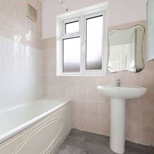 Barnsbury Close Room 4 - Photo 2