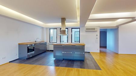 Außergewöhnliche Loft-Wohnung mit Sonnenterrasse über den Dächern der Düsseldorfer Altstadt! - Photo 5