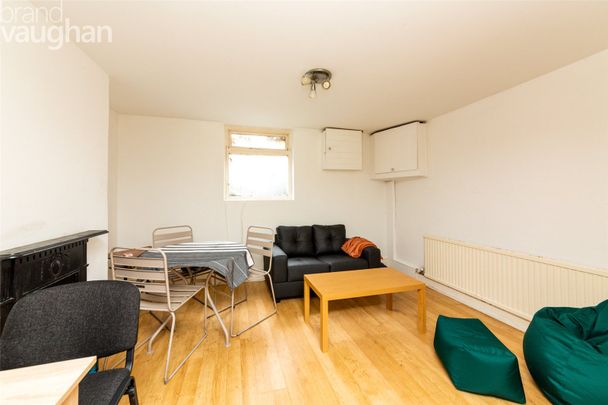 4 bedroom terraced house to rent - Photo 1