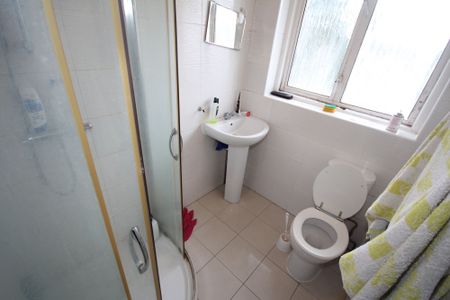 Uxbridge Road, Hillingdon, UB10 - Photo 5