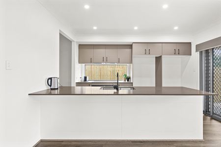 Morayfield - Photo 3