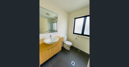 ***FULLY FURNISHED 2 BEDROOM APARTMENT*** - Photo 3