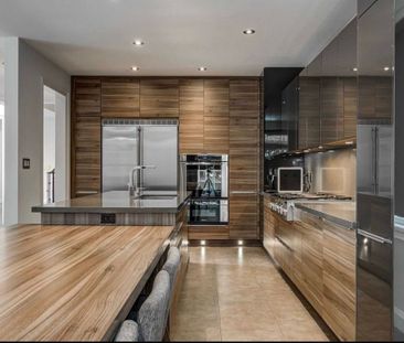 For Lease - 87 Great Lakes Boulevard, Oakville, Ontario - Photo 2