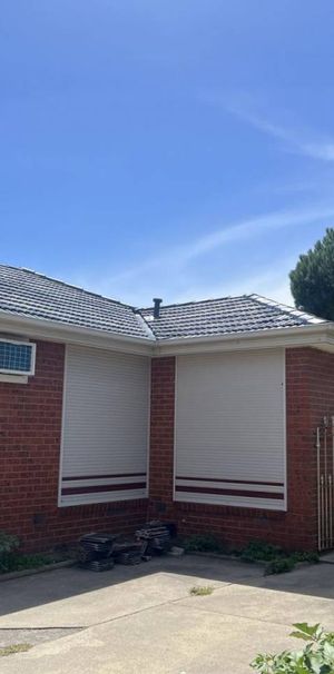 3 BEDROOM HOME IN CENTRAL LOCATION - Photo 1