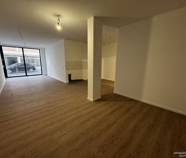 RIDA FLATS - Lichtdurchflutete Erdgeschosswohnung mit großen Fenste... - Photo 1