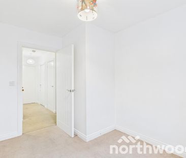 4 bedroom semi-detached house to rent - Photo 4