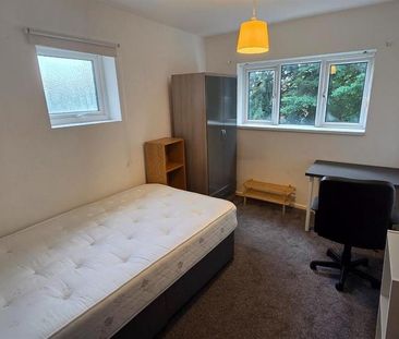 6 bedroom house to rent - Photo 4