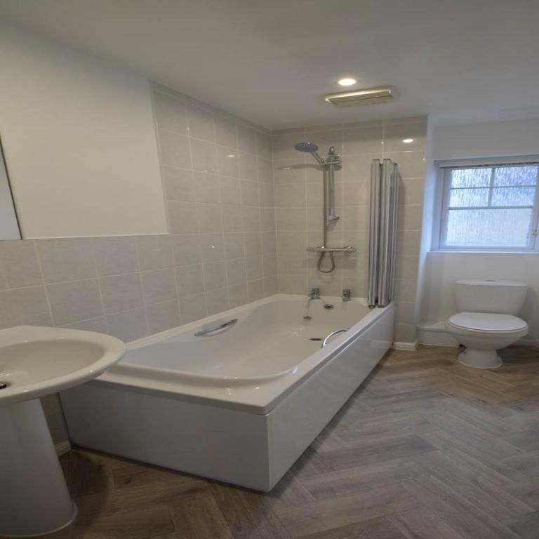 2 bedroom terraced house to rent - Photo 1