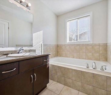 For Lease - 30 Vipond Street, Guelph, Ontario - Photo 2