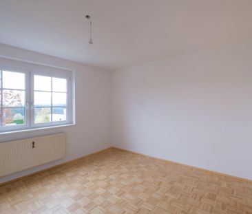 Sanierte 3-Zimmer Wohnung mit Parkplatz und Loggia - Foto 4