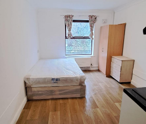 Studio to rent - Photo 2