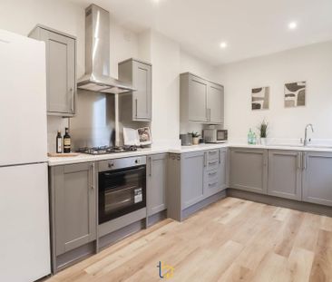 1 bedroom in a house share to rent - Photo 5