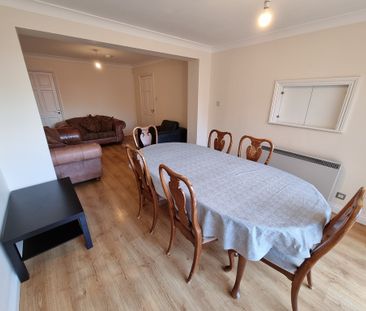 6 Bed Student Accommodation - Photo 2