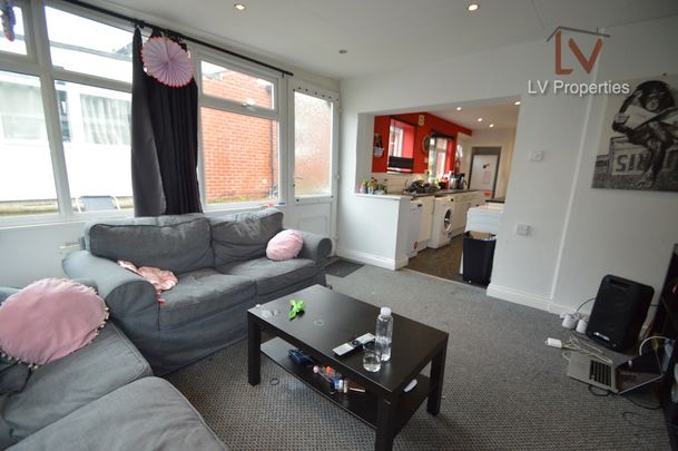 Dennistead Crescent - Photo 1