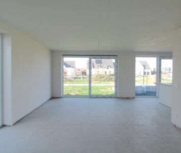 Ruime halfopen nieuwbouwwoning te Roeselare - foto 1