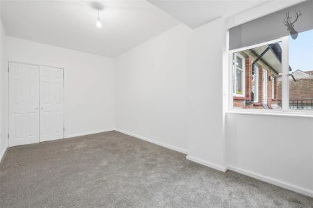 1 Bedroom Flat - Above Shop - Photo 5