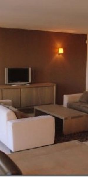 WOLUWE ST. PIERRE : APPARTEMENT MEUBLE 2 CHAMBRES + TERRASSES - Woluwé-saint-pierre - Photo 1