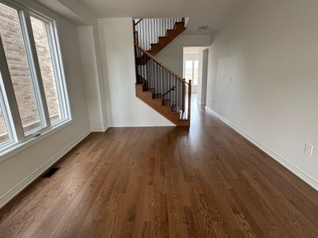 For Lease - 1583 Savoline Boulevard, Milton, Ontario - Photo 3