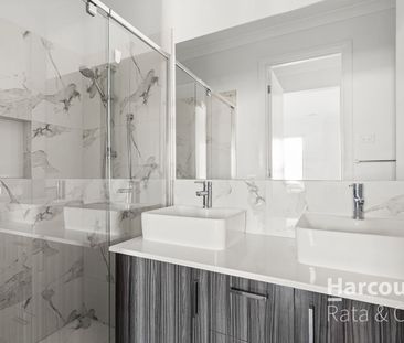 Modern Living - Photo 2