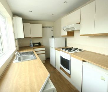 3 Bed - Simonside Terrace, Heaton, Ne6 - Photo 3