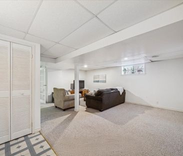 For Lease - 19 Wallace Drive, Whitby, Ontario - Photo 6