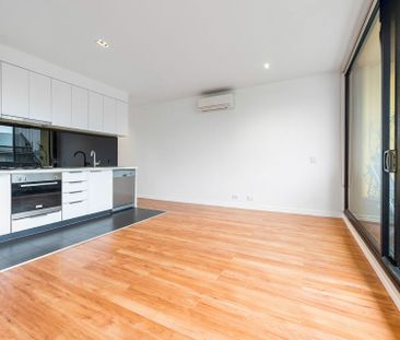 Unit 102/107 Hawke Street, West Melbourne. - Photo 4