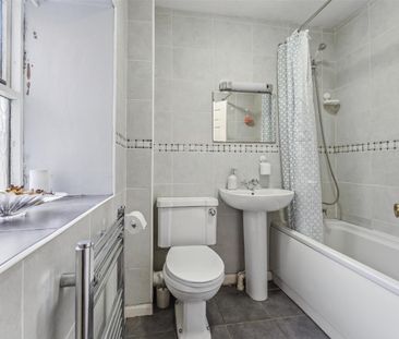 138 Wycombe Road, Prestwood - Photo 6