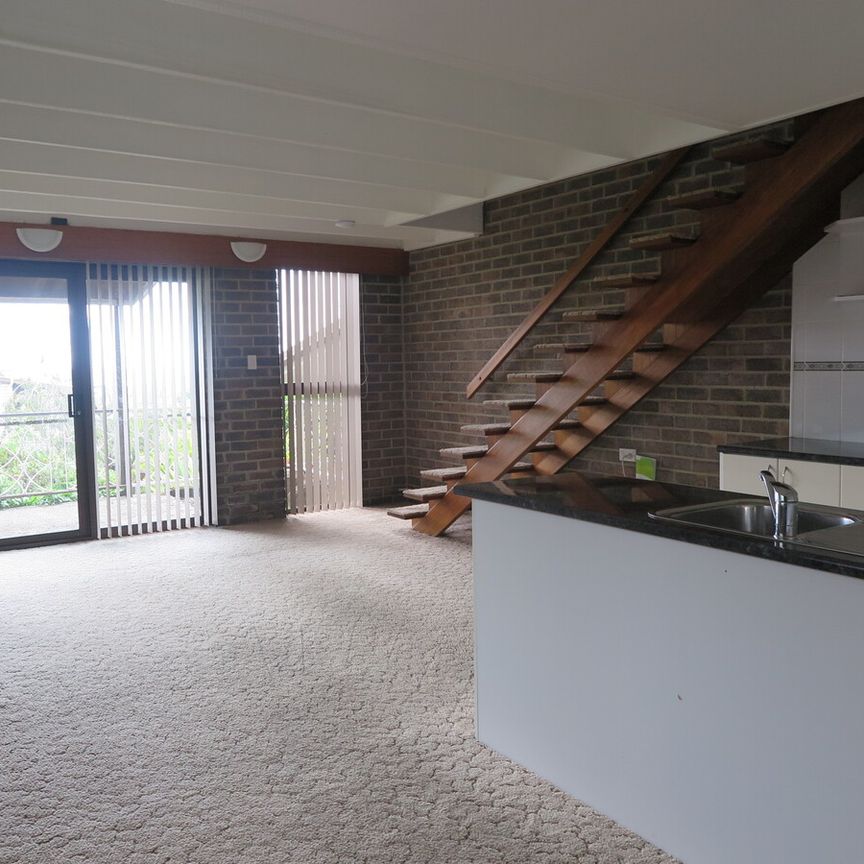 1/2 Davey Place South Hobart TAS 7004 Australia - Photo 1