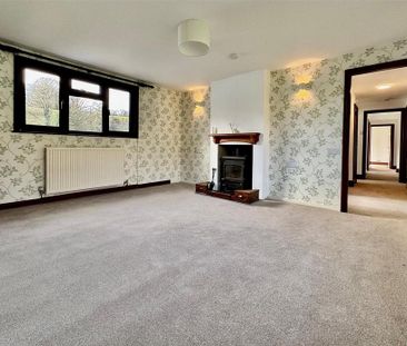 4 bedroom bungalow to rent - Photo 1