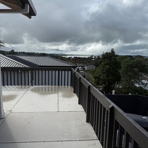 Ready to move in - sea views - Photo 1