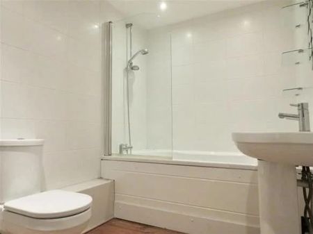 2 Bed Flat, Wellington Court, LE1 - Photo 3