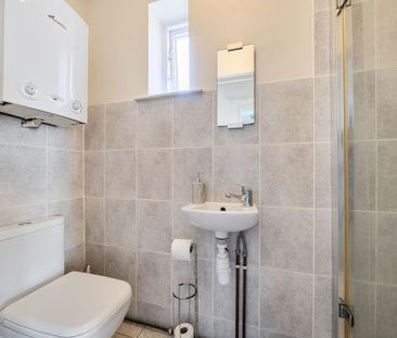 4 bedroom semi-detached house to rent - Photo 6