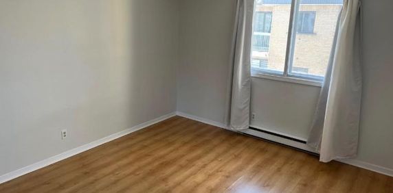 4 et demi à louer Longueuil - Photo 2