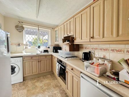 3 bedroom terraced house to rent - Photo 5