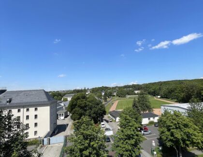 Single-Wohnung mit neuem Bad und neuer Einbauküche - Photo 1