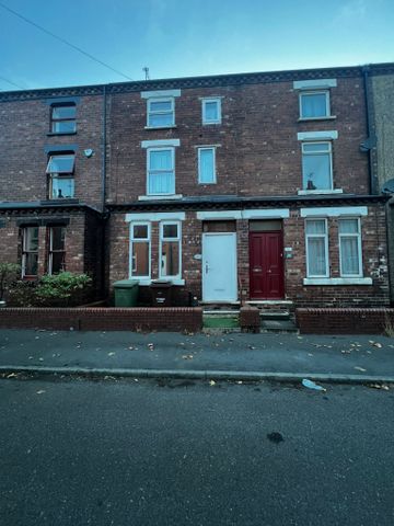 Wesley Street Room 5 - Photo 2