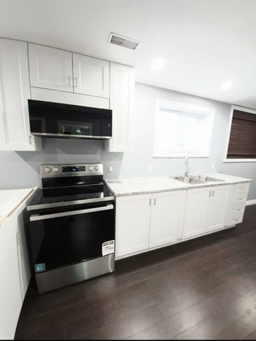 For Lease - 12 Vanier Drive, Welland, Ontario - Photo 4