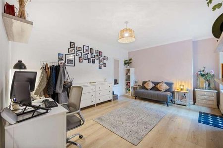 St Aubyns, Hove, BN3 - Photo 2