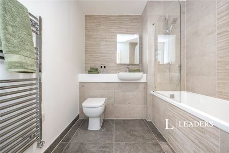 1 bedroom apartment to rent Silbury Boulevard, Milton Keynes, Buckinghamshire, MK9 - Photo 2