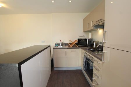 2 bedroom apartment to rent - Photo 5